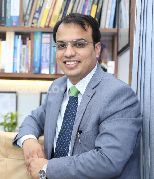 Dr. Himank Goyal